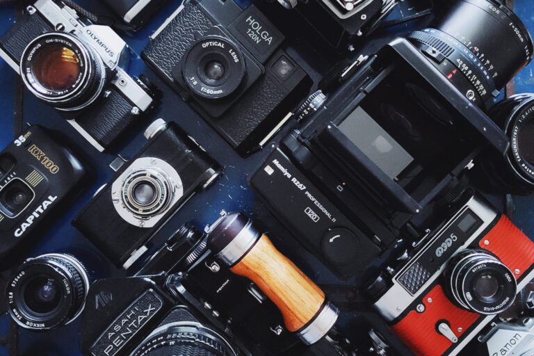 christian-mackie-az2pTpXsDg0-unsplash